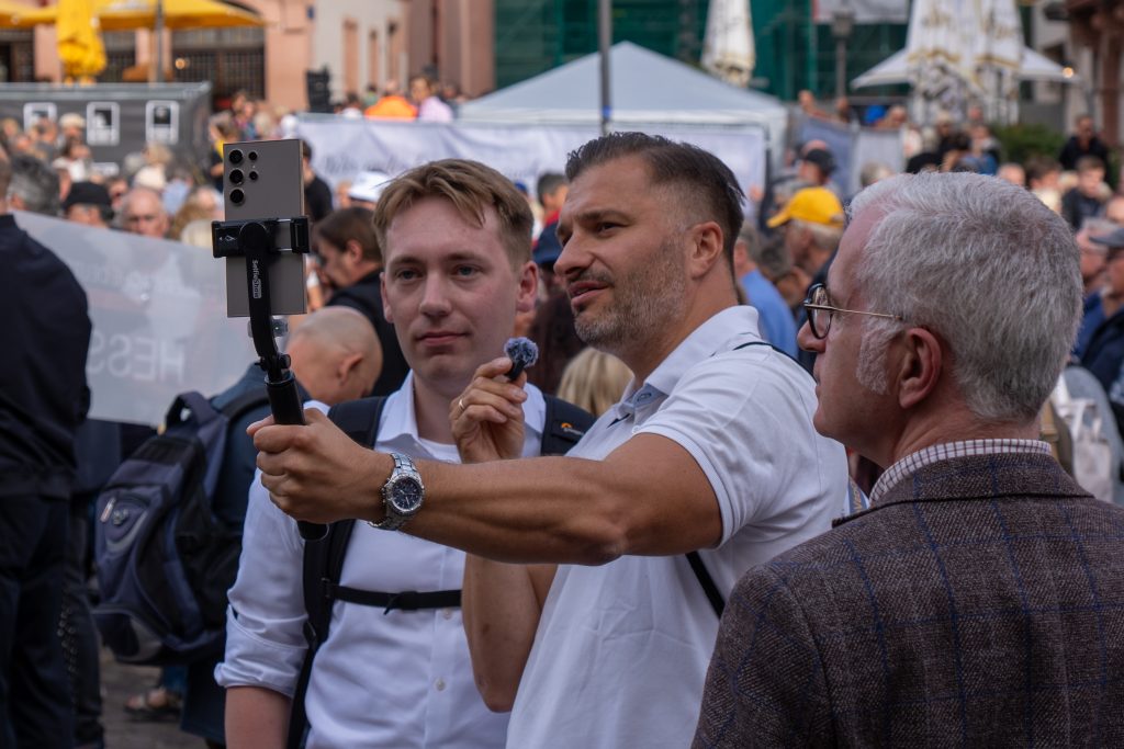 Christopher Albrecht bei der Trauerwache Deutschland am 19. September 2026 in Frankfurt am Main.